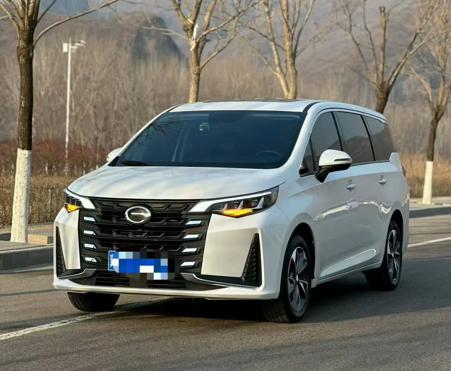 GAC Trumpchi M6  из Китая