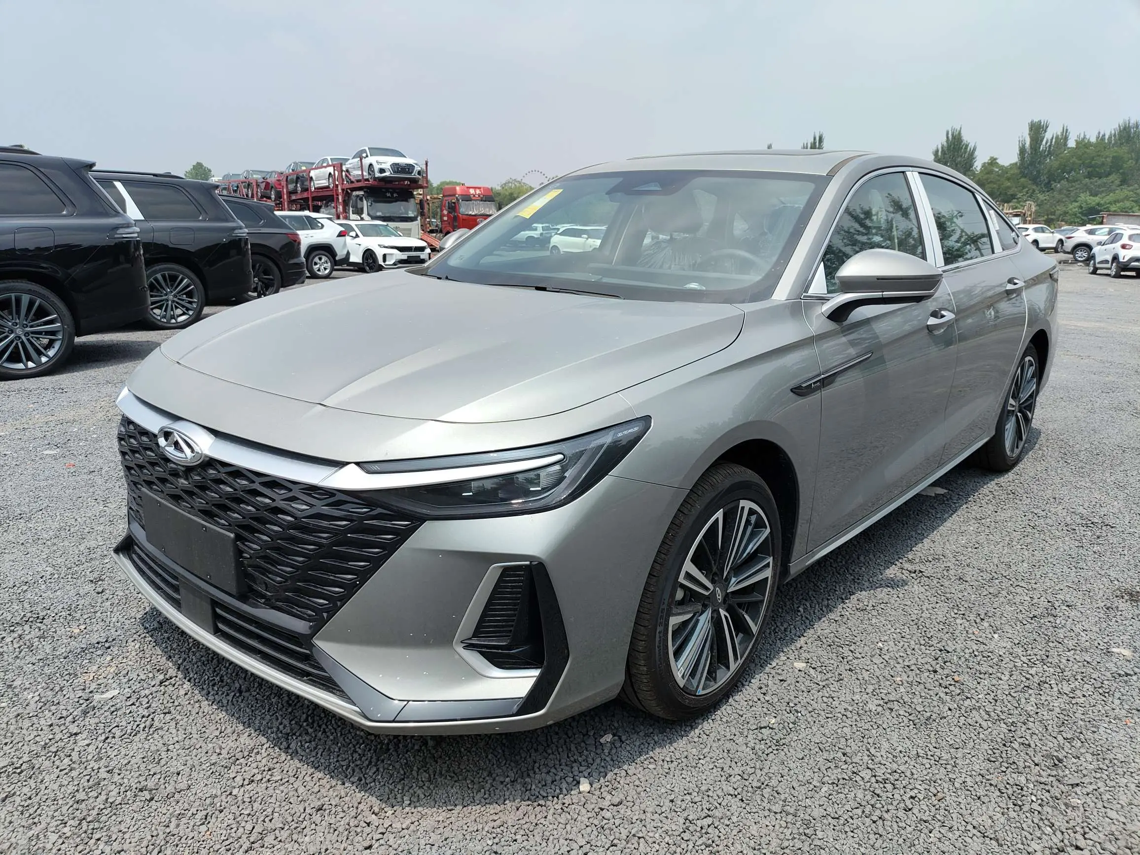 Chery Arrizo 8  из Китая