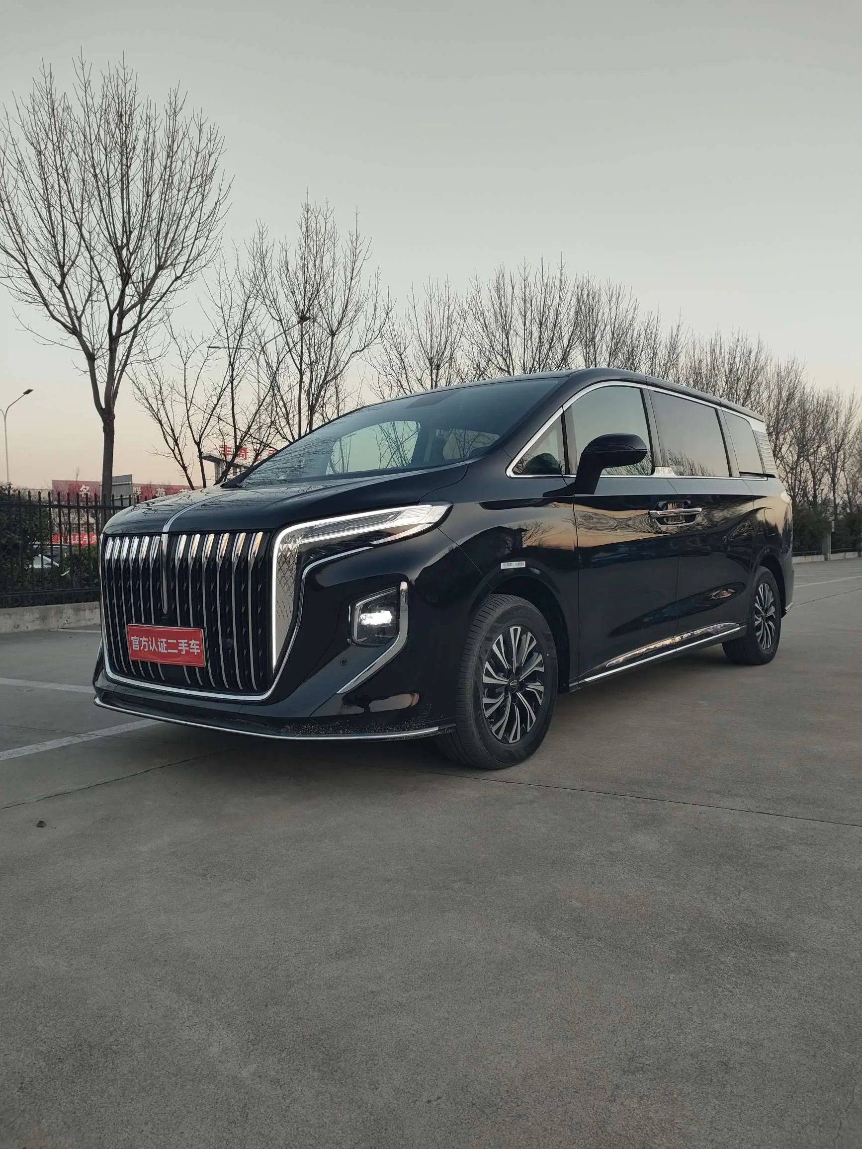 Hongqi HQ9 PHEV  из Китая