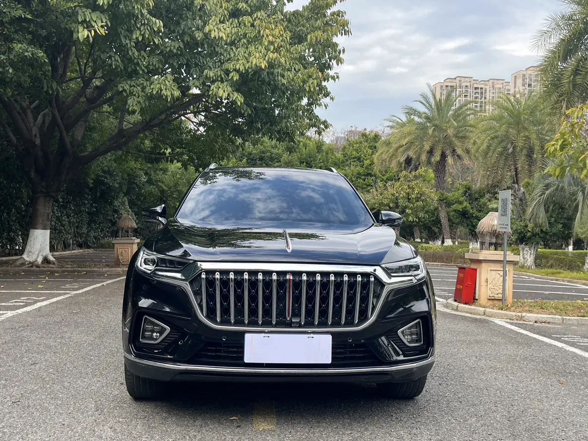 Hongqi HS5  из Китая