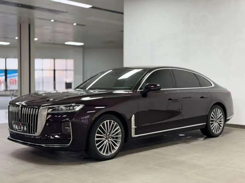 Hongqi H9  из Китая