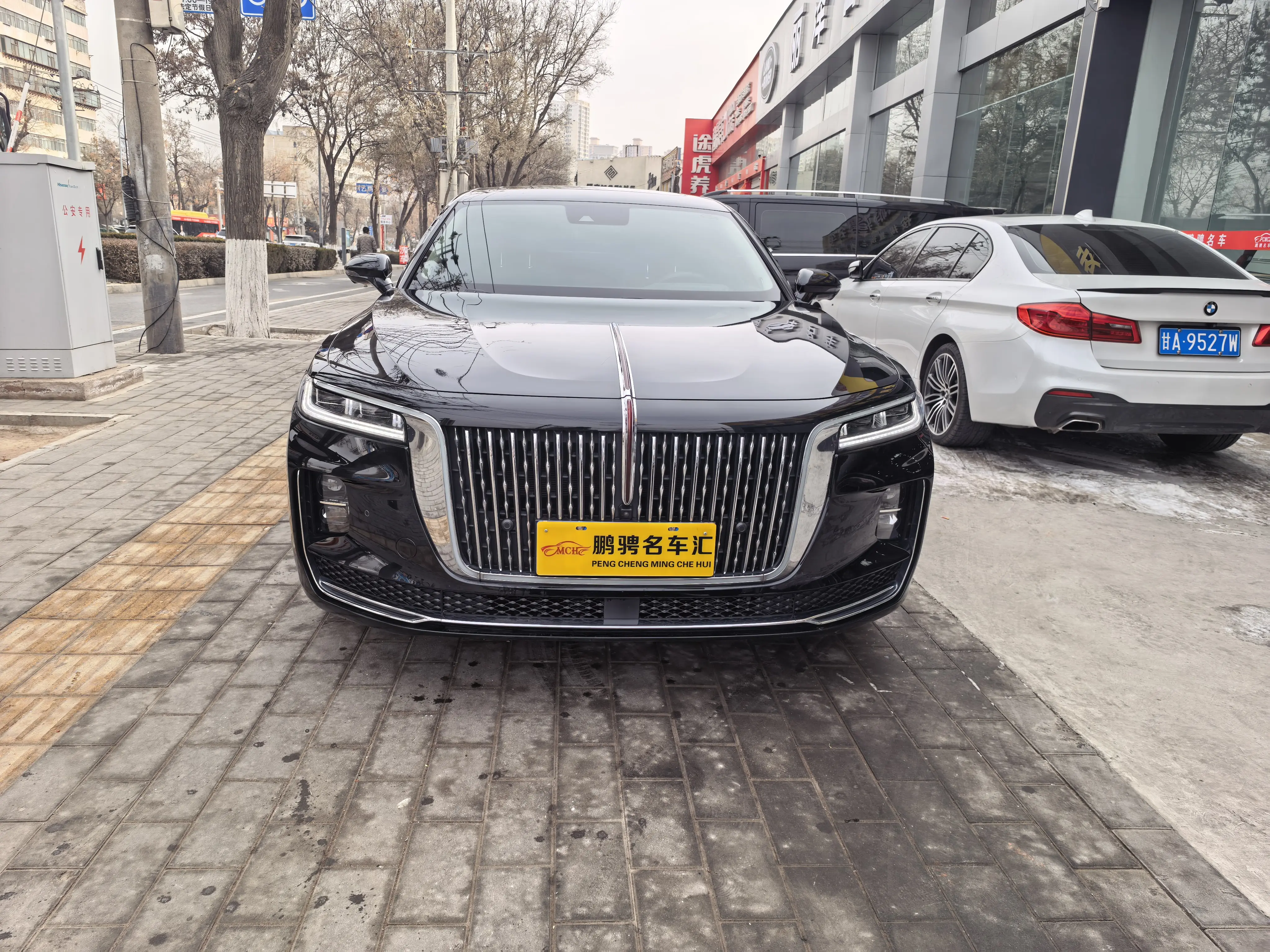 Hongqi H9  из Китая