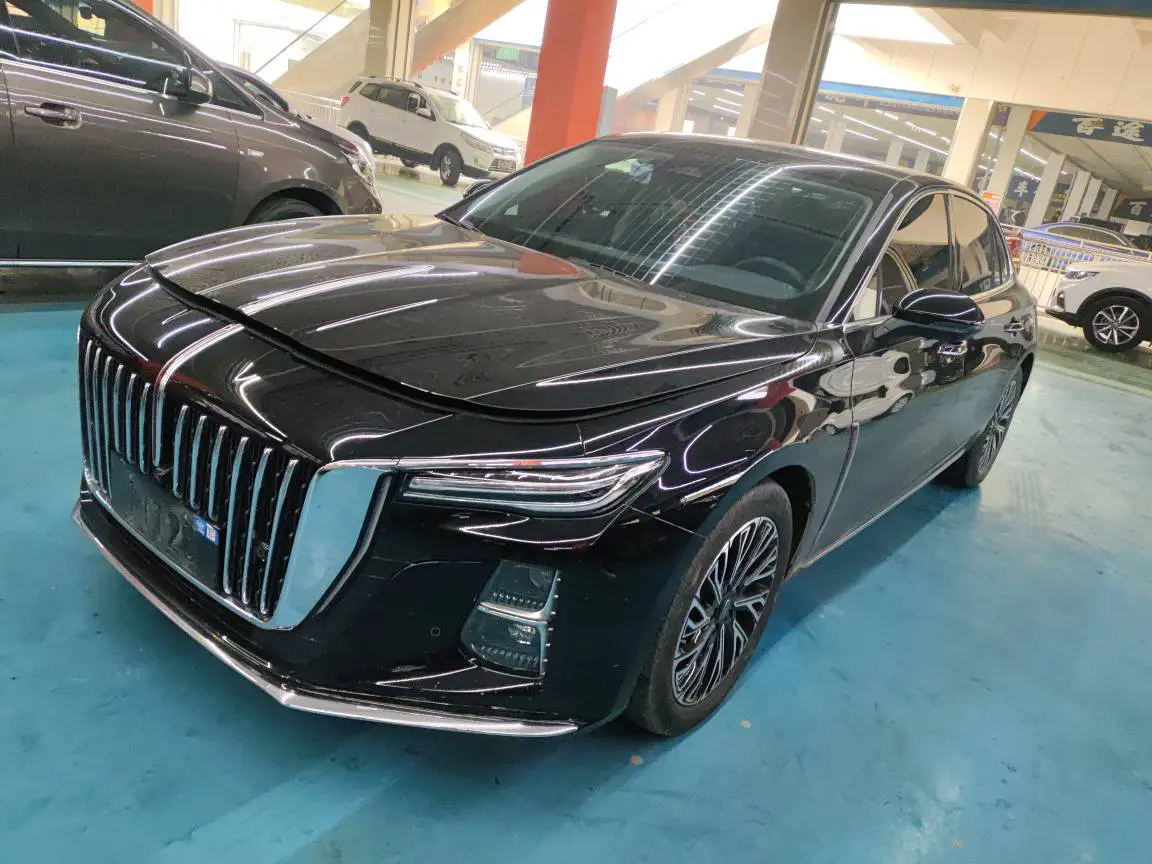 Hongqi H5  из Китая