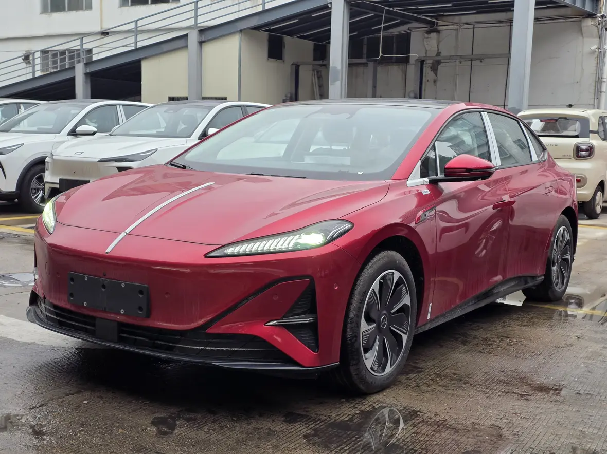 Hongqi Red Flag Tiangong 05  из Китая