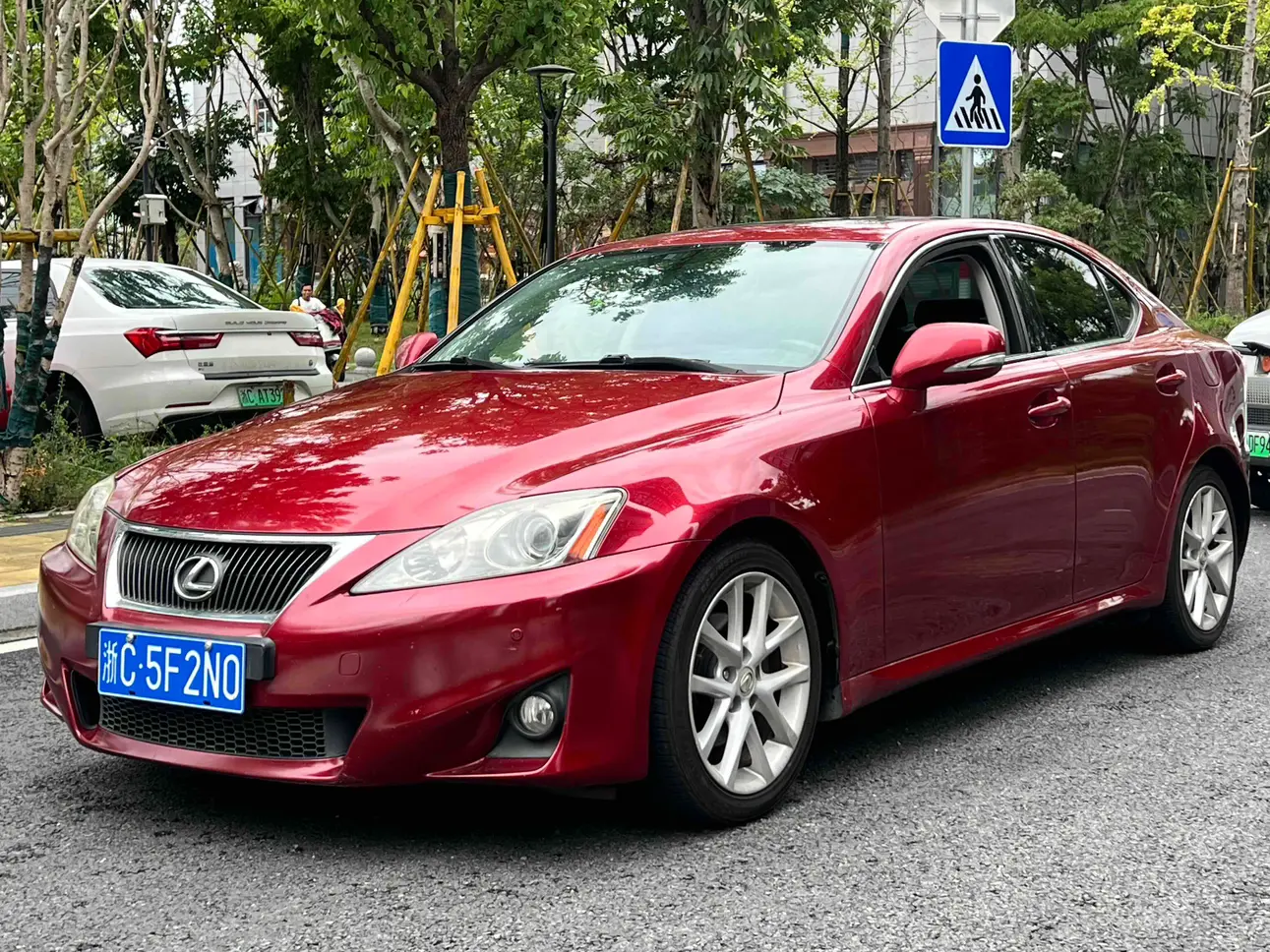 Lexus IS
