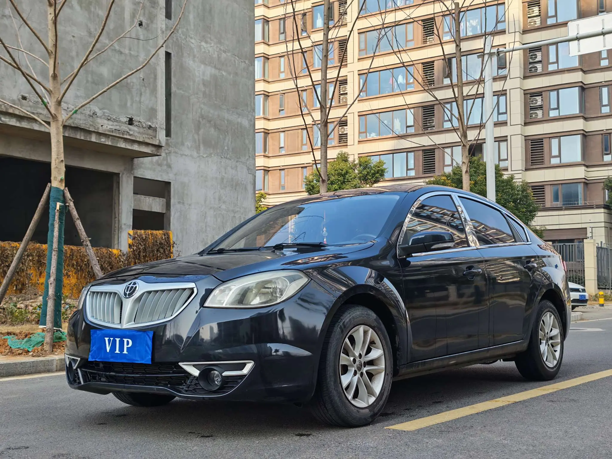 Brilliance Zhonghua H330  из Китая