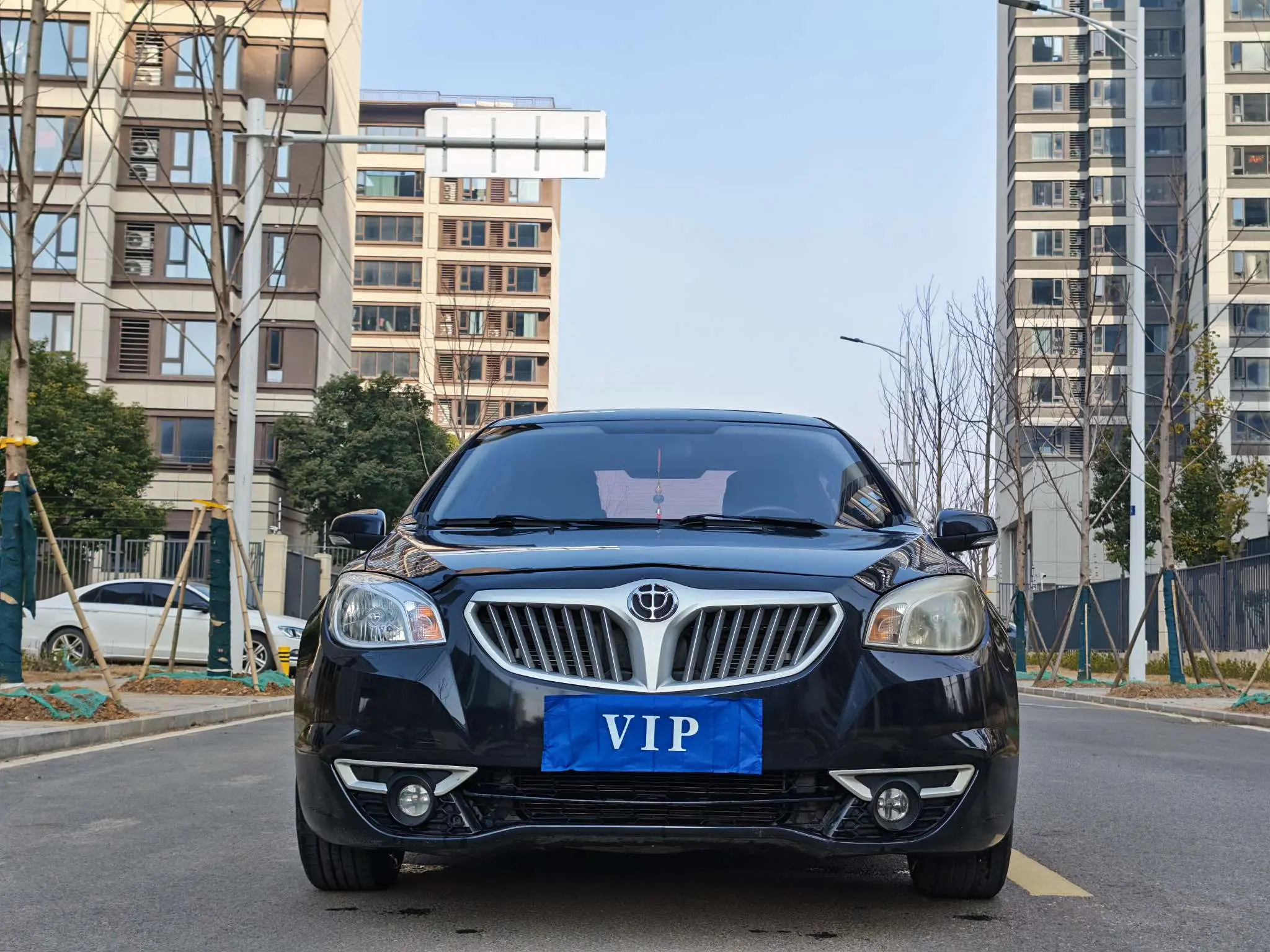 Brilliance Zhonghua H330  из Китая