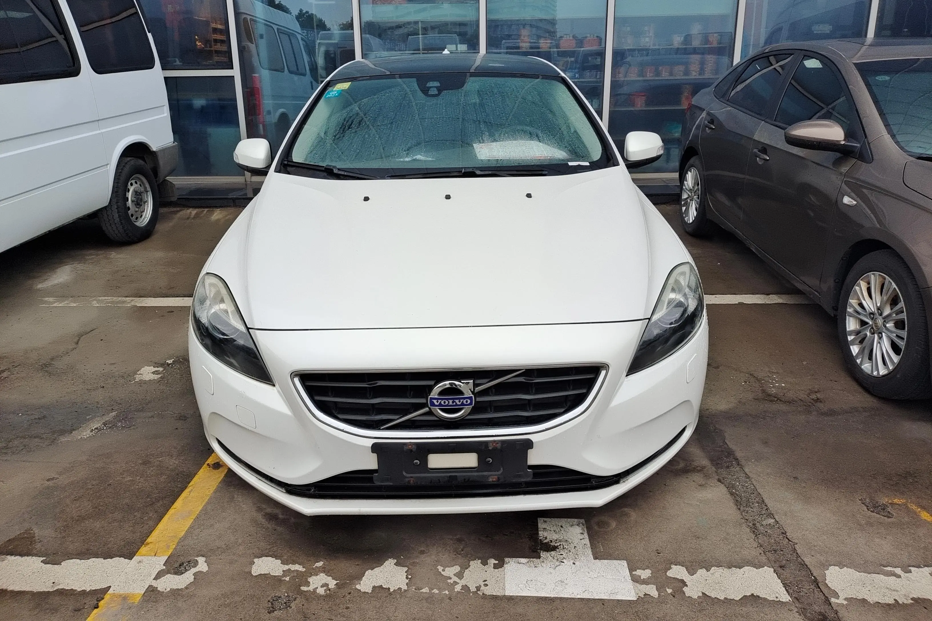 Volvo V40  из Китая