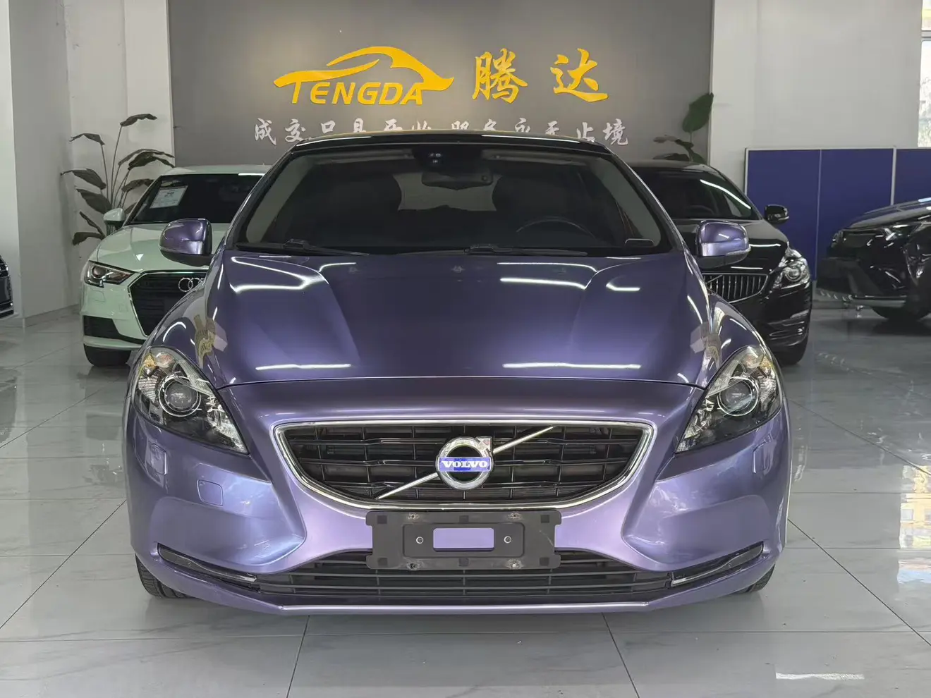 Volvo V40  из Китая