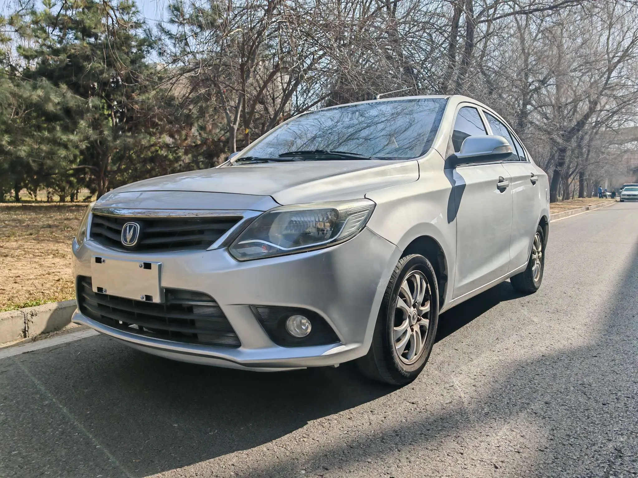 Changan Yuexiang V3  из Китая