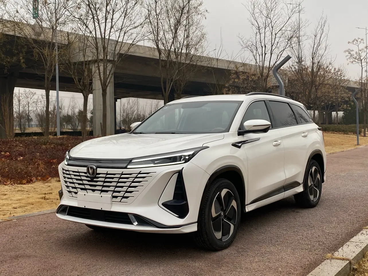 Changan CS75 PLUS Smart Electric iDD  из Китая
