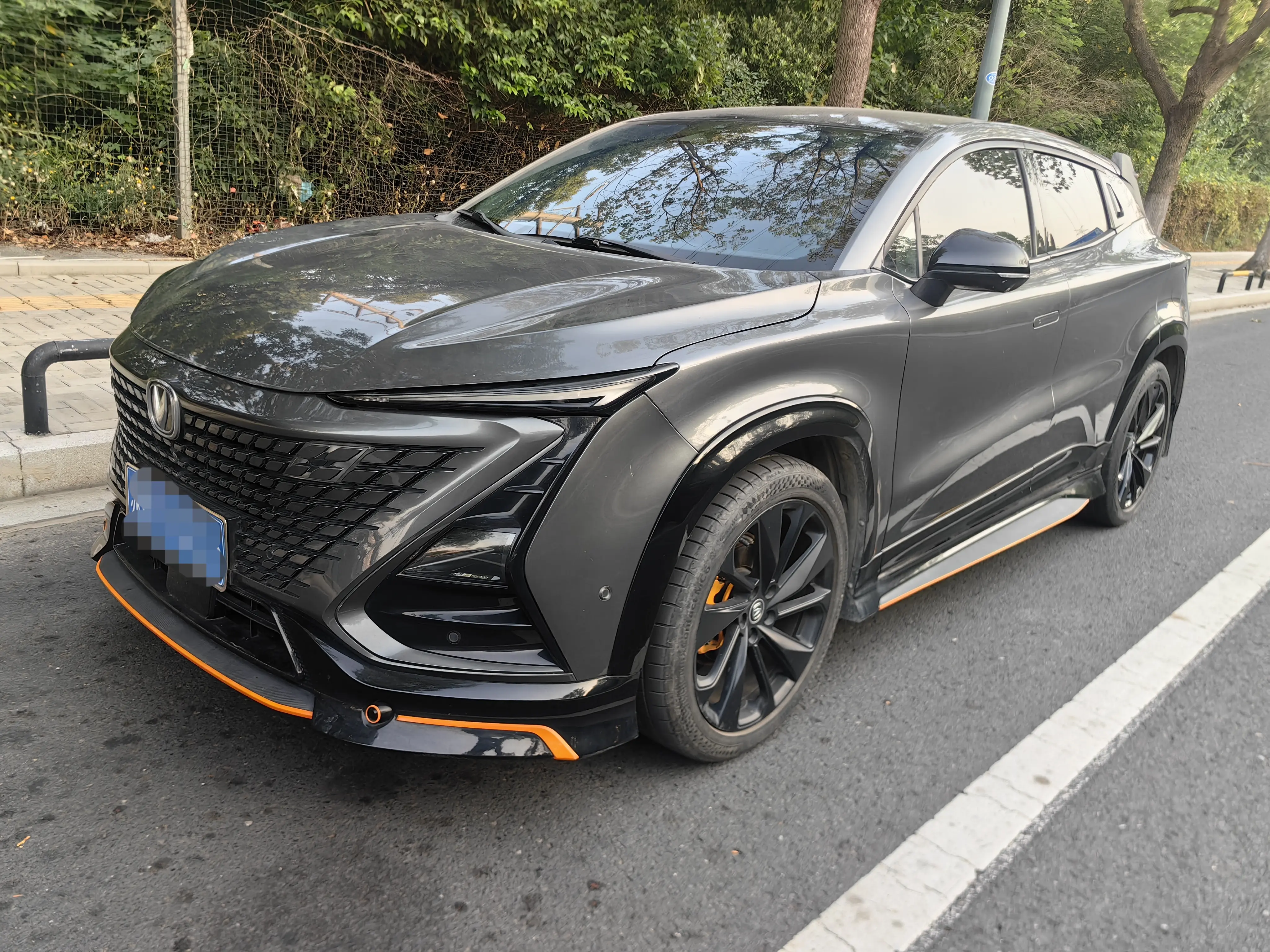 Changan UNI-T  из Китая