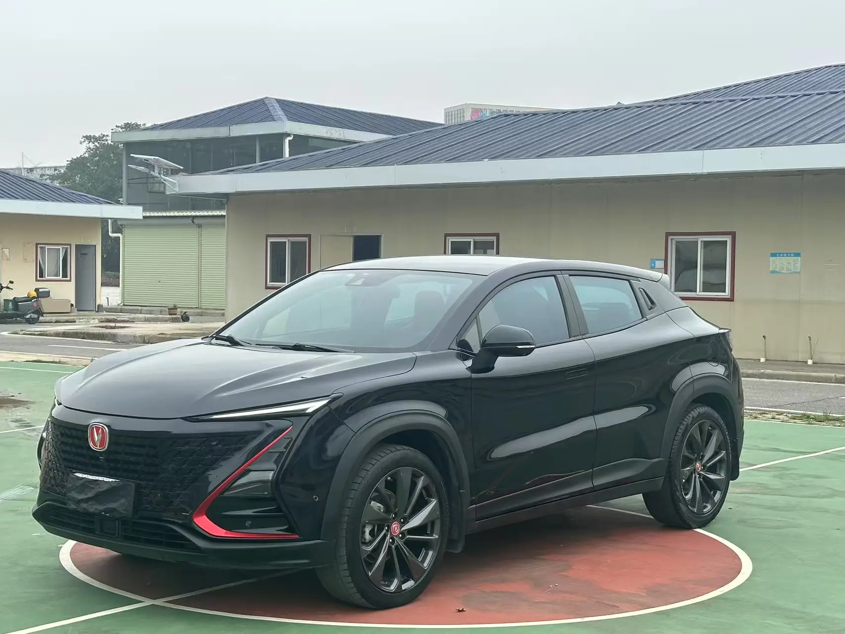 Changan UNI-T  из Китая