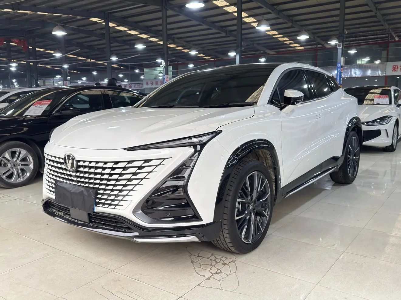 Changan UNI-T  из Китая