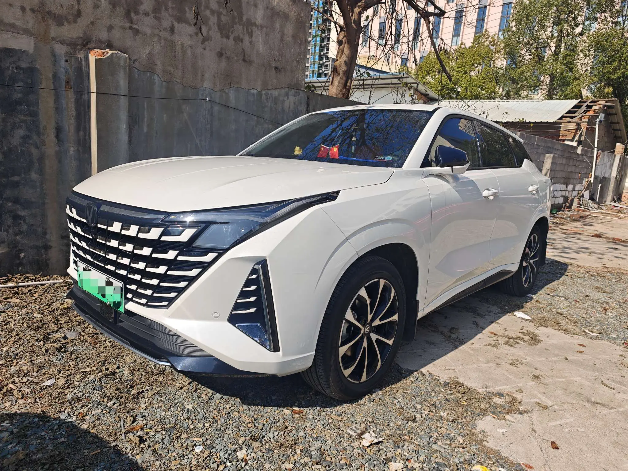 Changan UNI-Z PHEV  из Китая