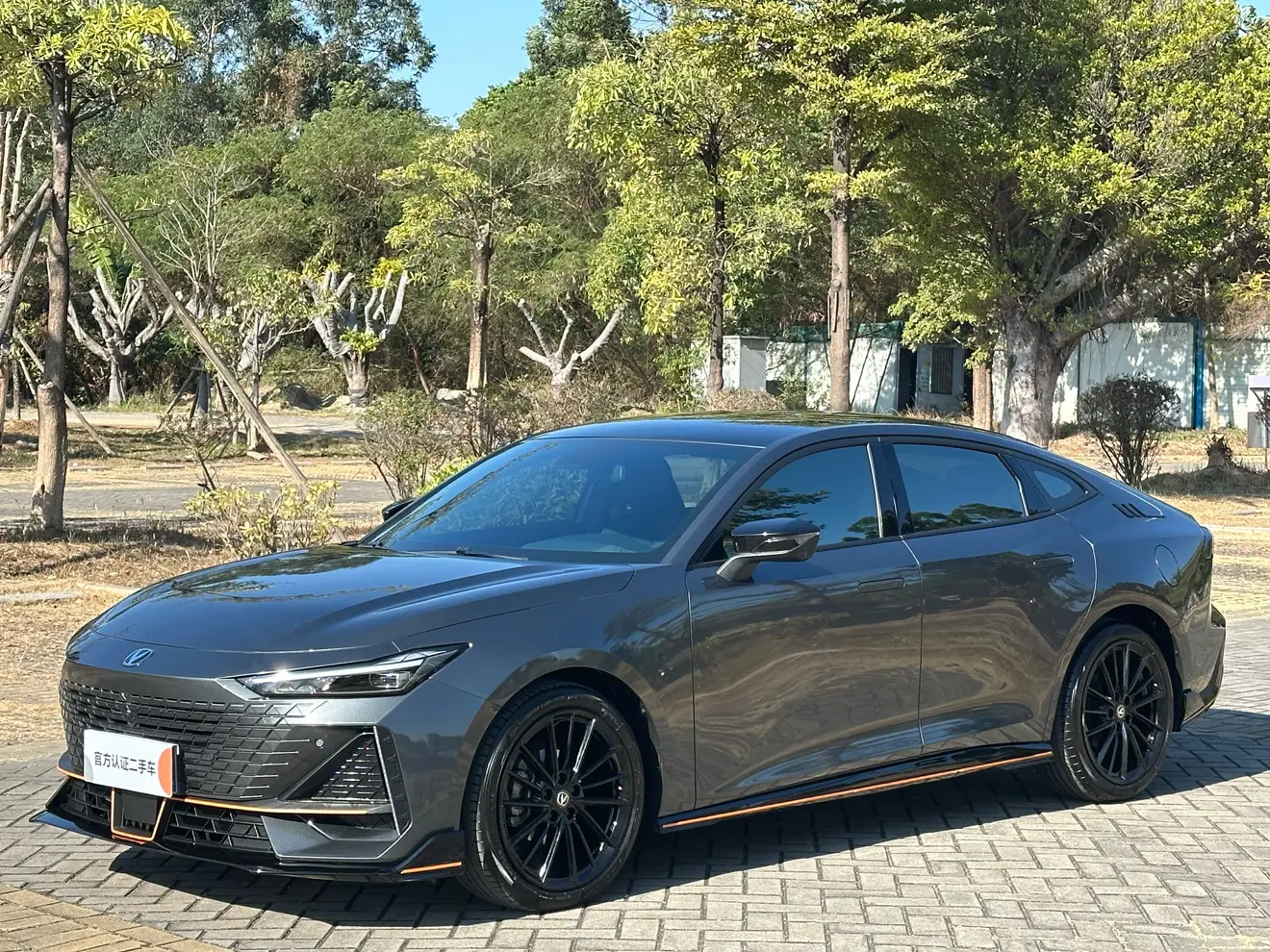 Changan UNI-V  из Китая