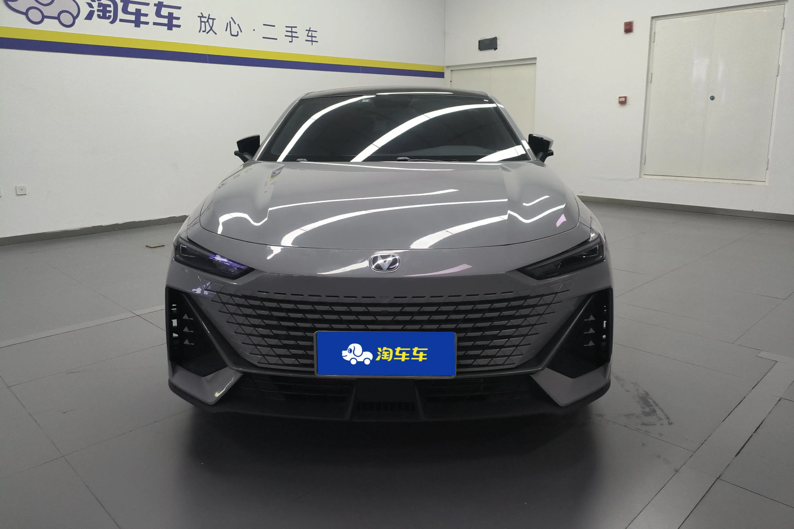 Changan UNI-V  из Китая