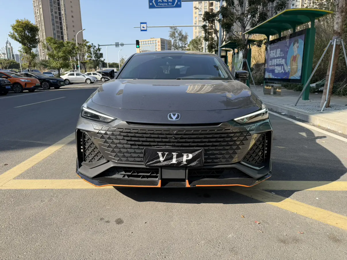 Changan UNI-V  из Китая
