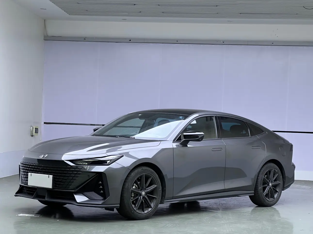 Changan UNI-V  из Китая