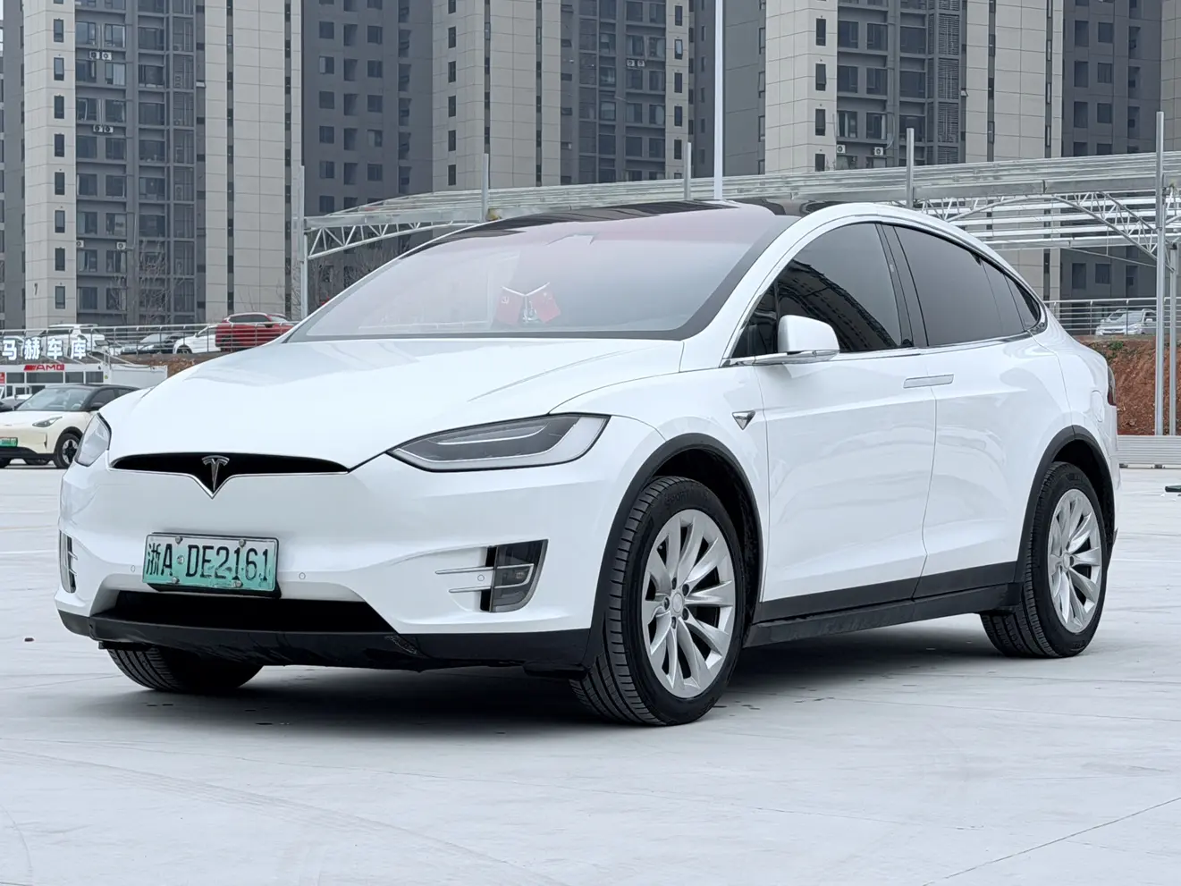Tesla Model X  из Китая