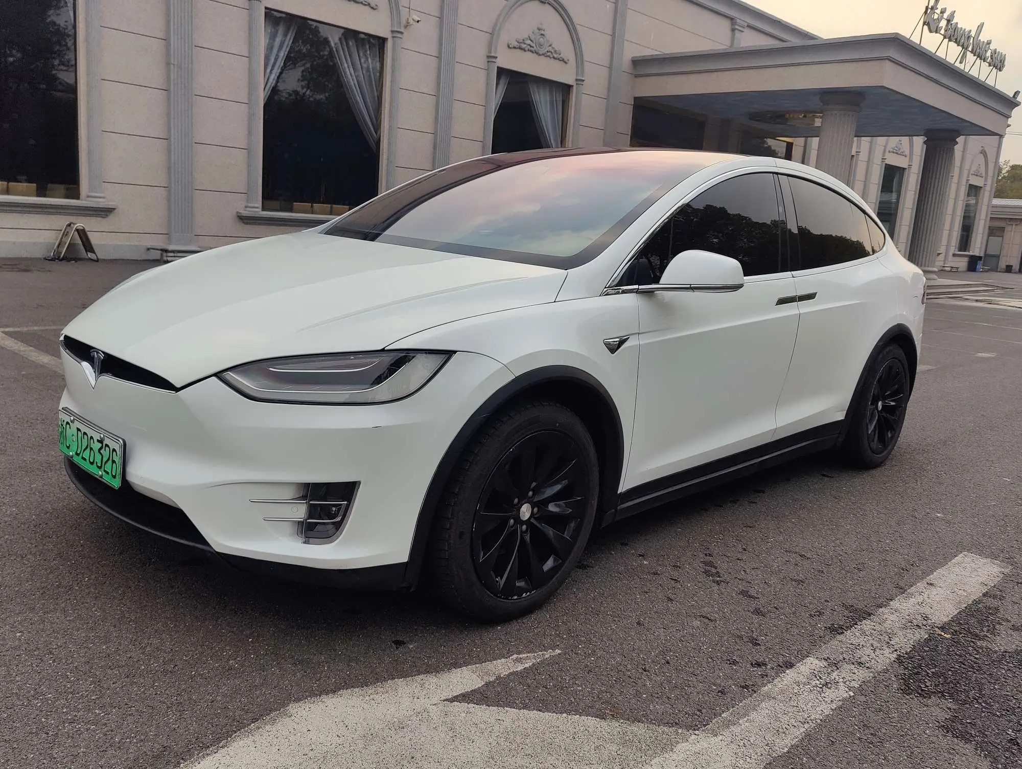 Tesla Model X  из Китая