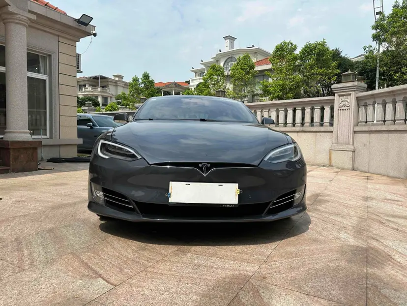 Tesla Model S  из Китая