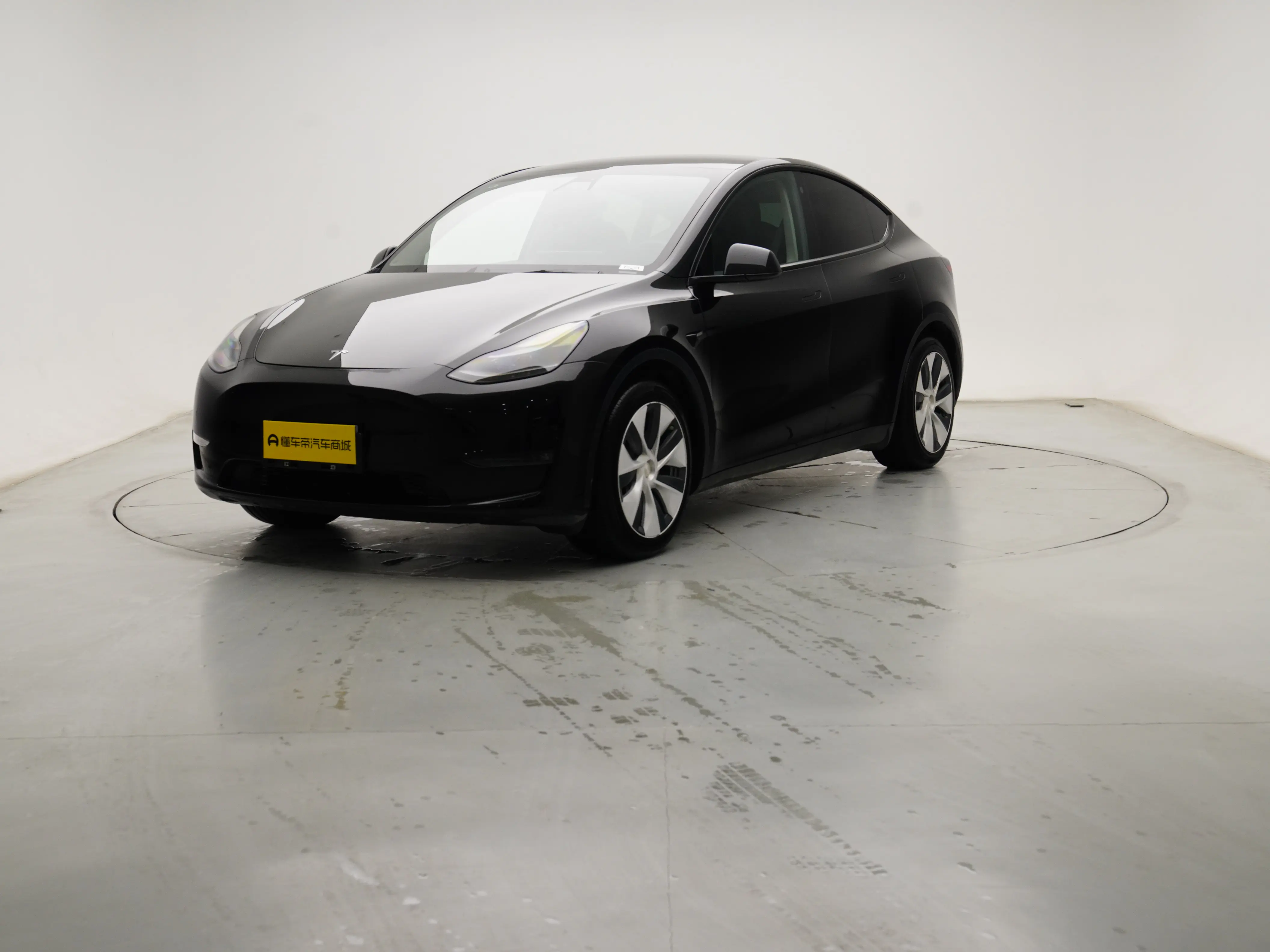 Tesla Model Y  из Китая