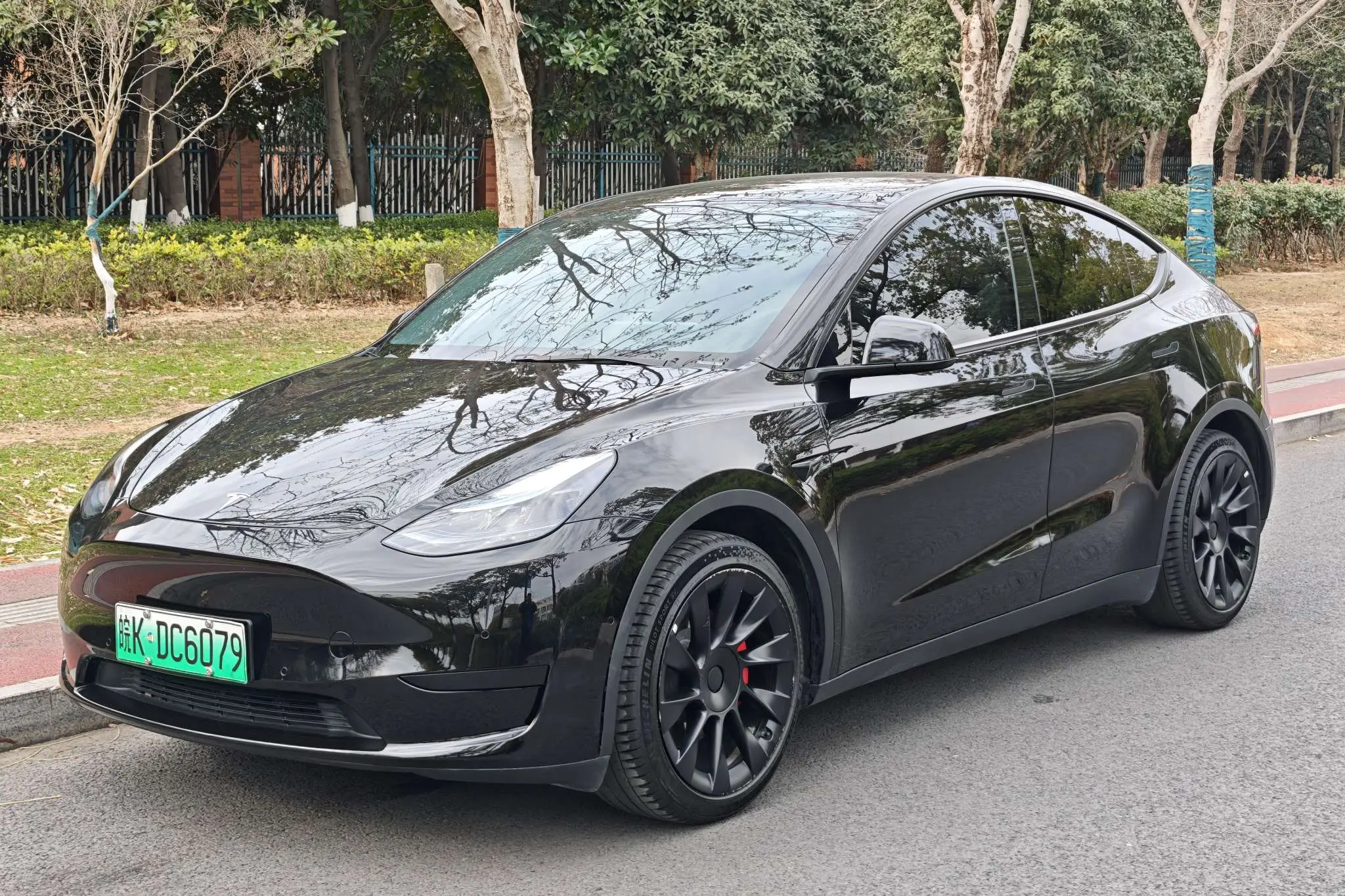 Tesla Model Y  из Китая