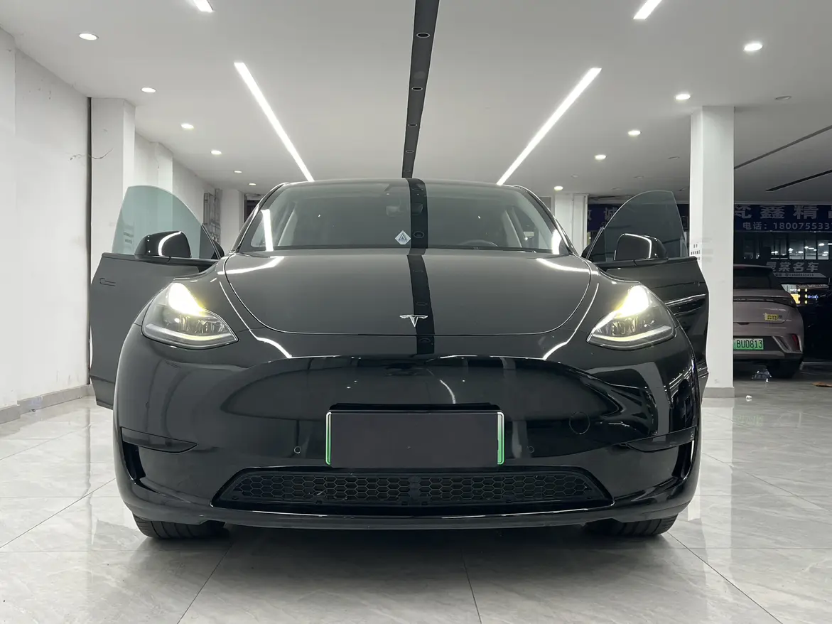 Tesla Model Y  из Китая