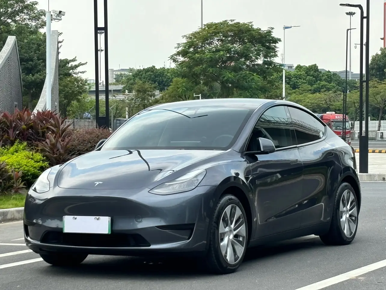 Tesla Model Y  из Китая