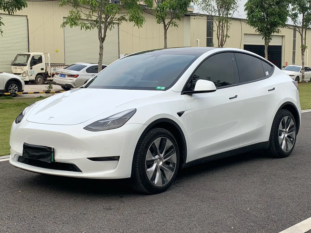 Tesla Model Y  из Китая