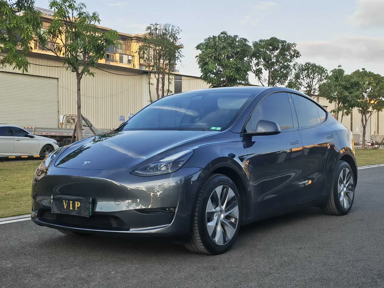 Tesla Model Y  из Китая