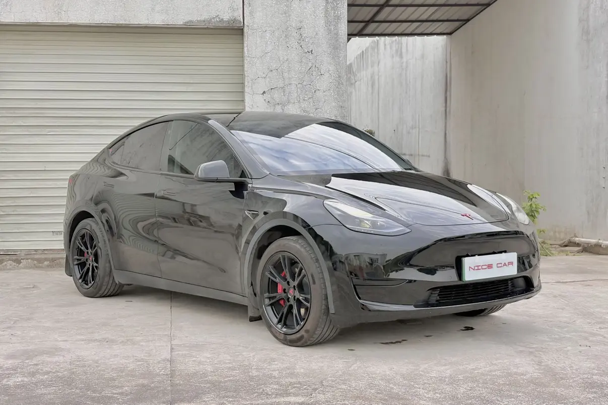 Tesla Model Y  из Китая