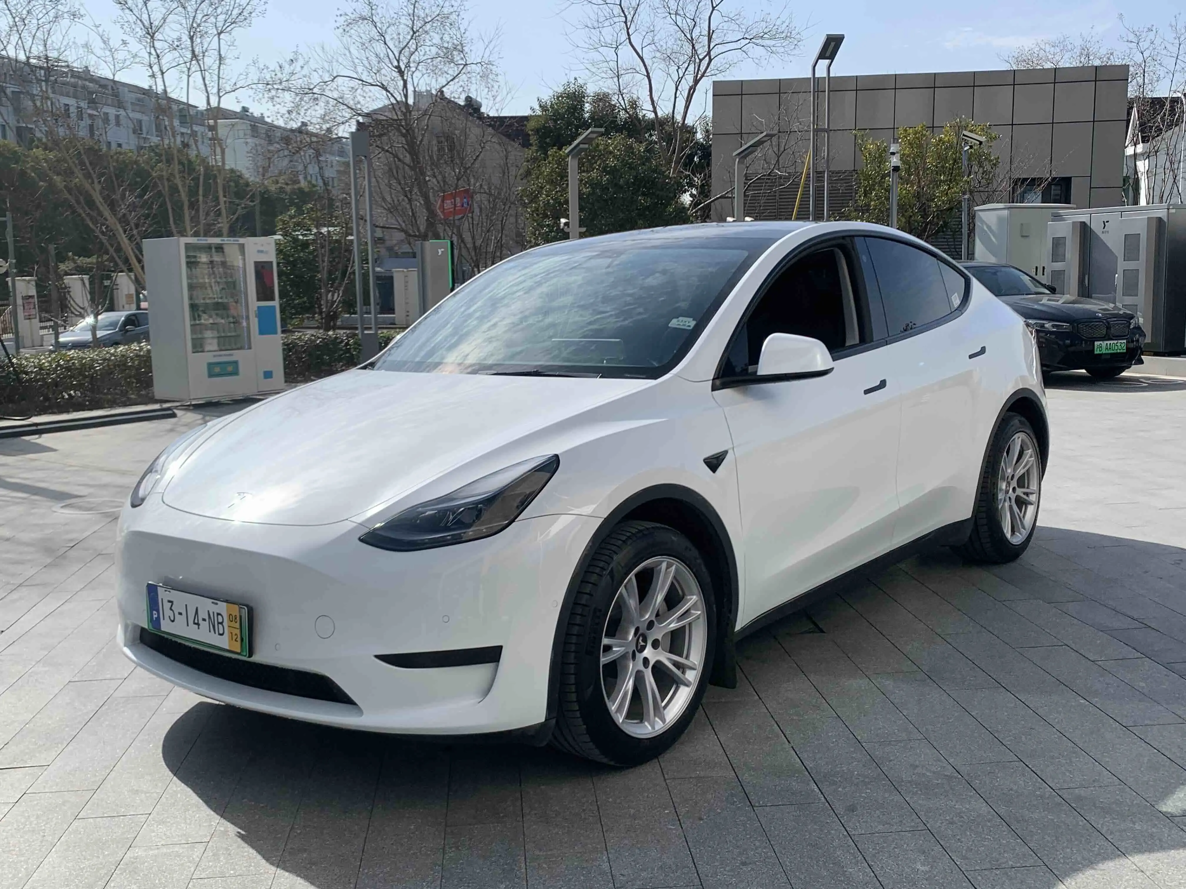 Tesla Model Y  из Китая