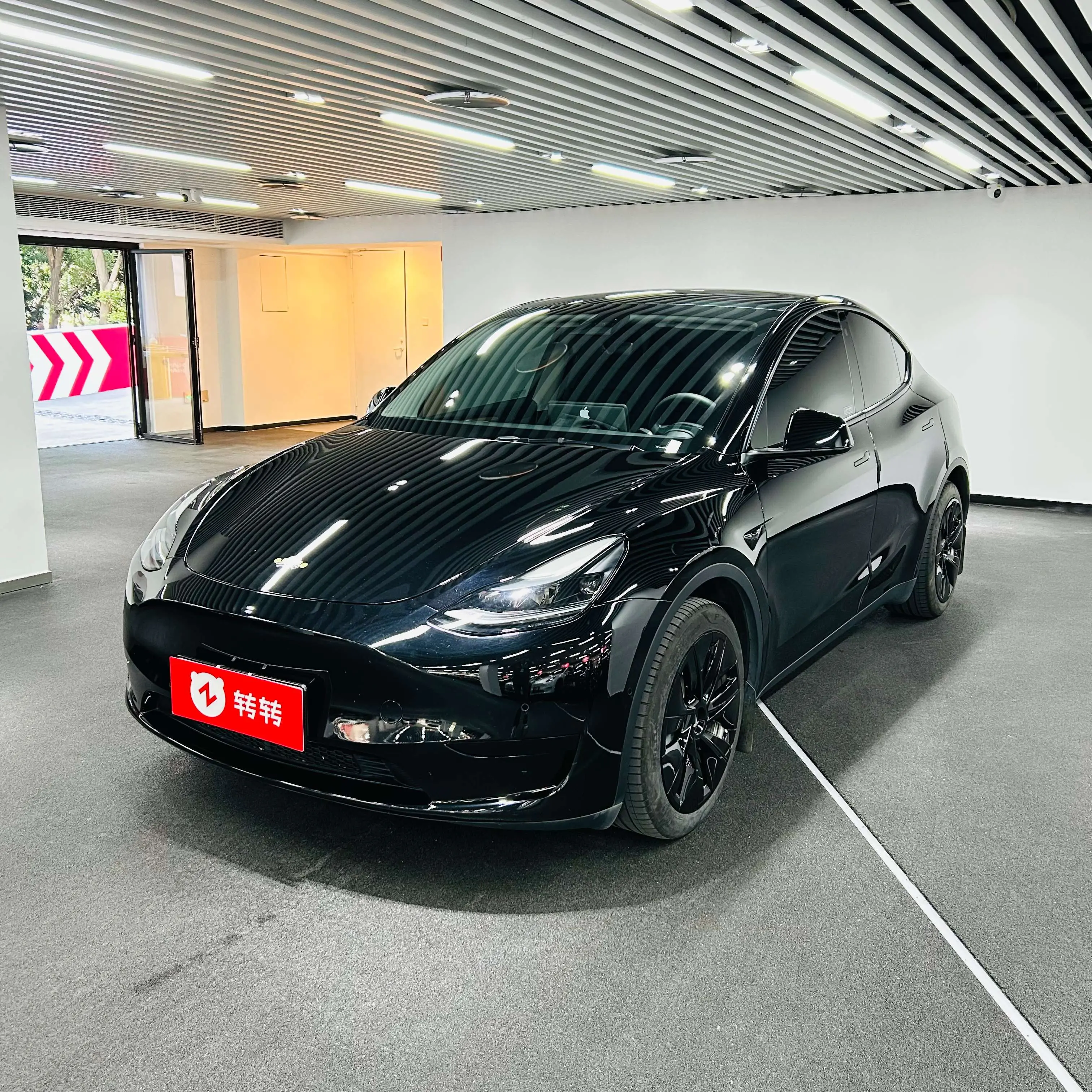 Tesla Model Y  из Китая