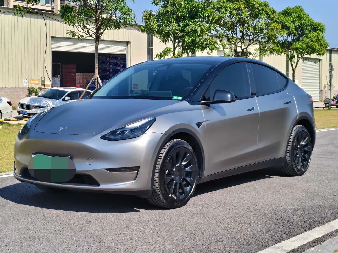 Tesla Model Y  из Китая