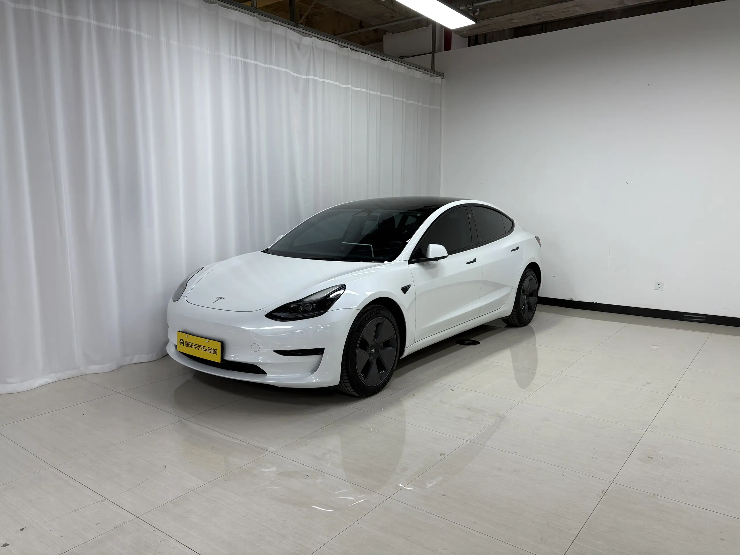 Tesla Model 3  из Китая