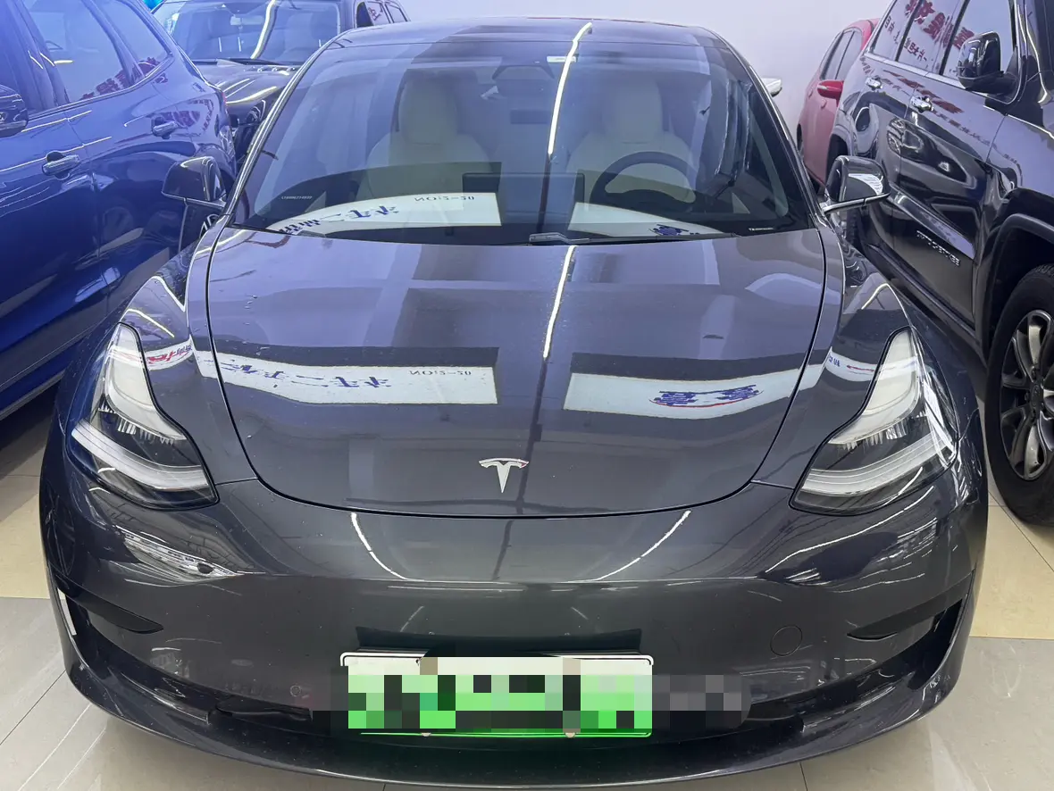 Tesla Model 3  из Китая