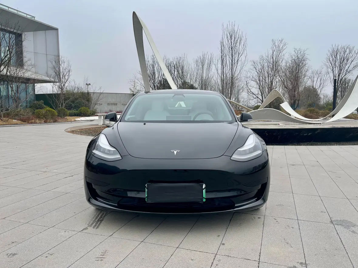 Tesla Model 3  из Китая