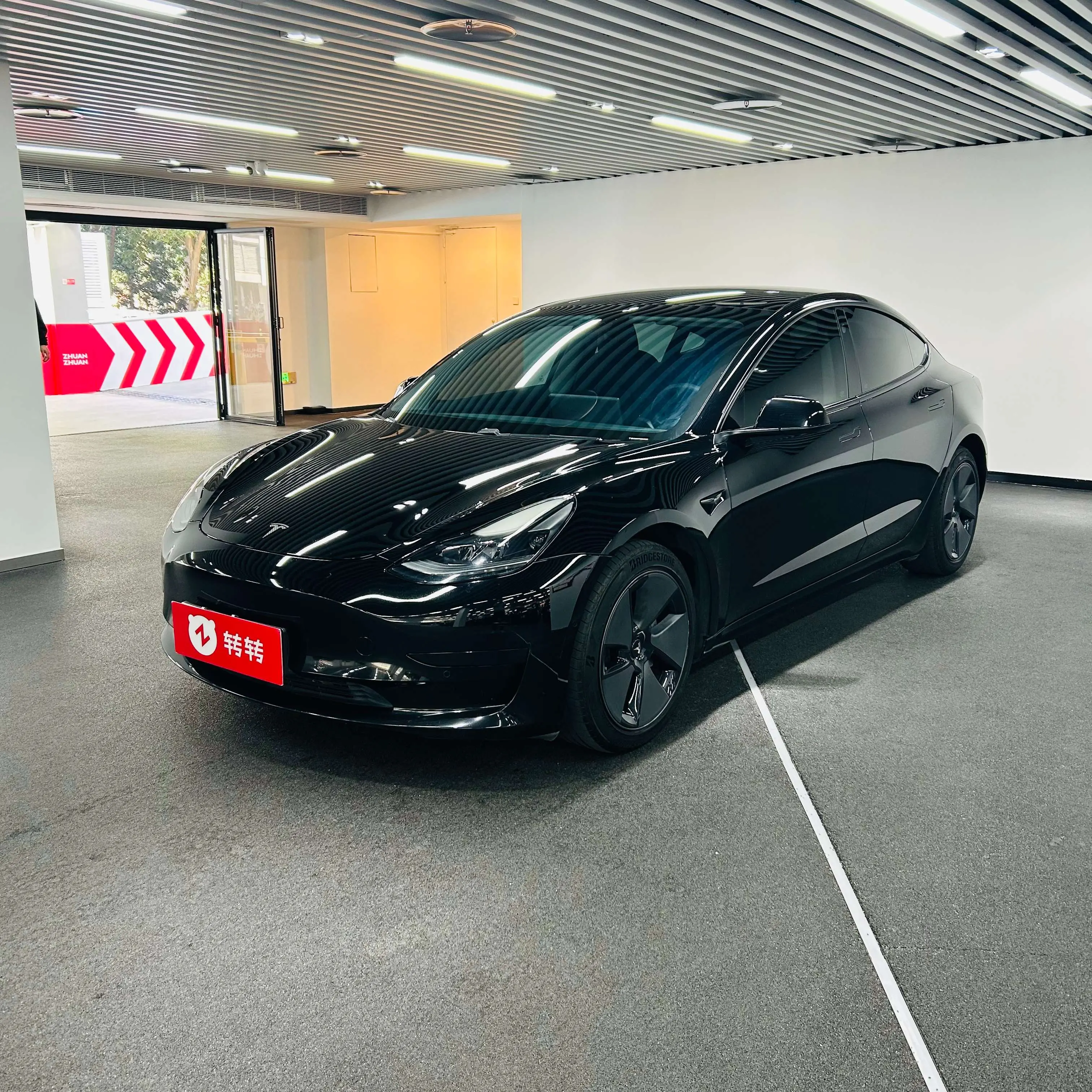 Tesla Model 3  из Китая