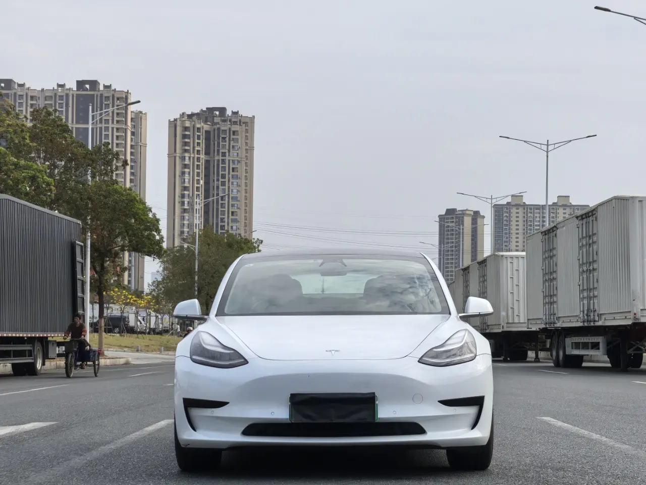 Tesla Model 3  из Китая