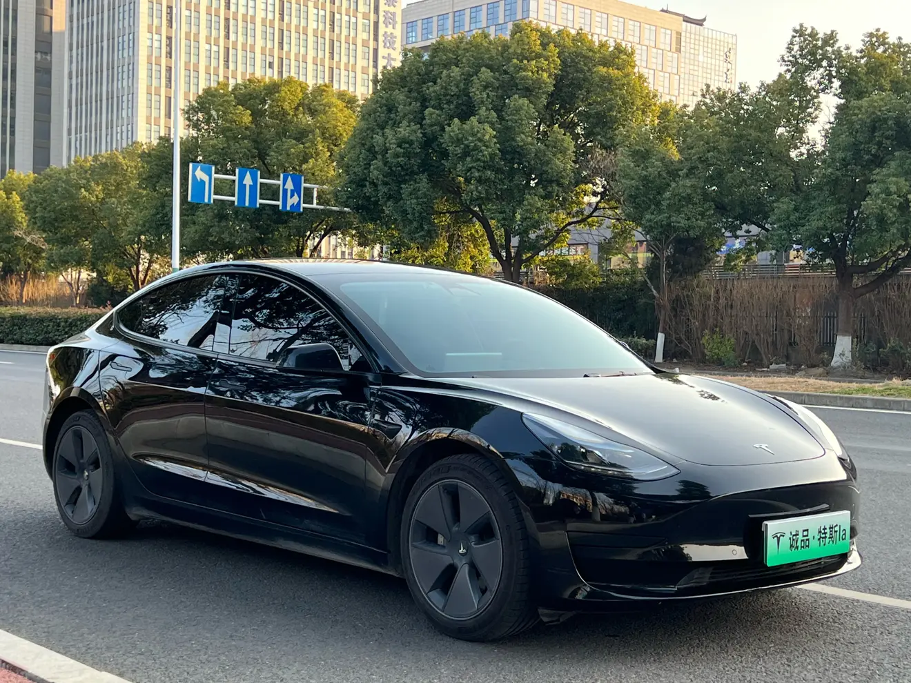 Tesla Model 3  из Китая