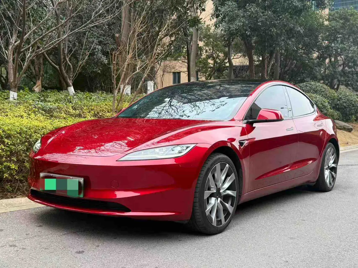 Tesla Model 3  из Китая