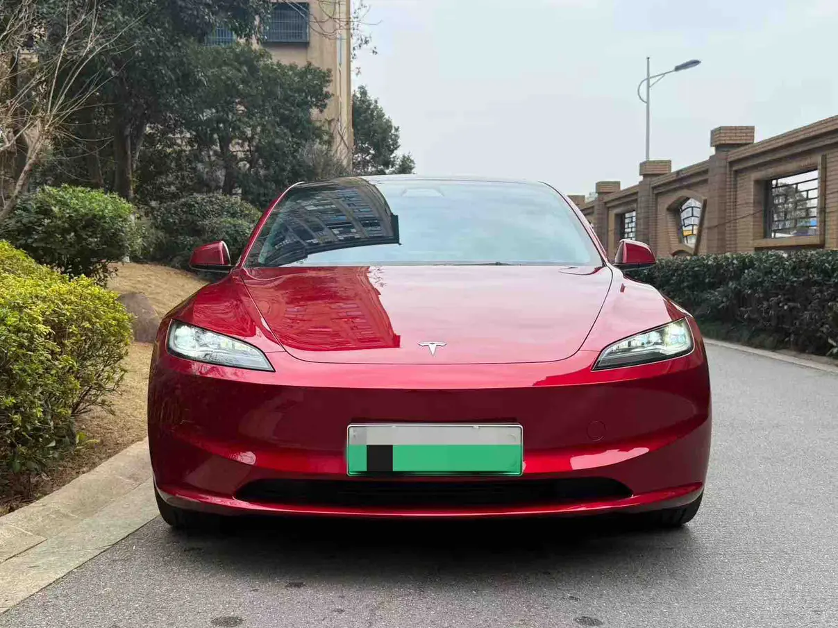Tesla Model 3  из Китая