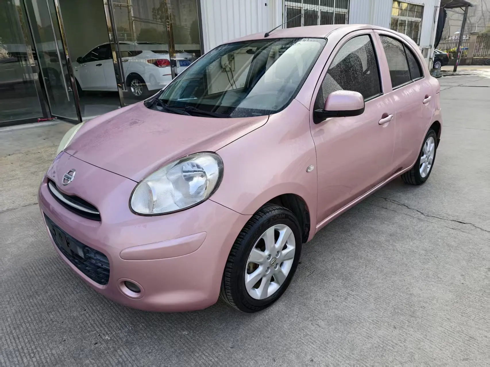 Nissan March  из Китая