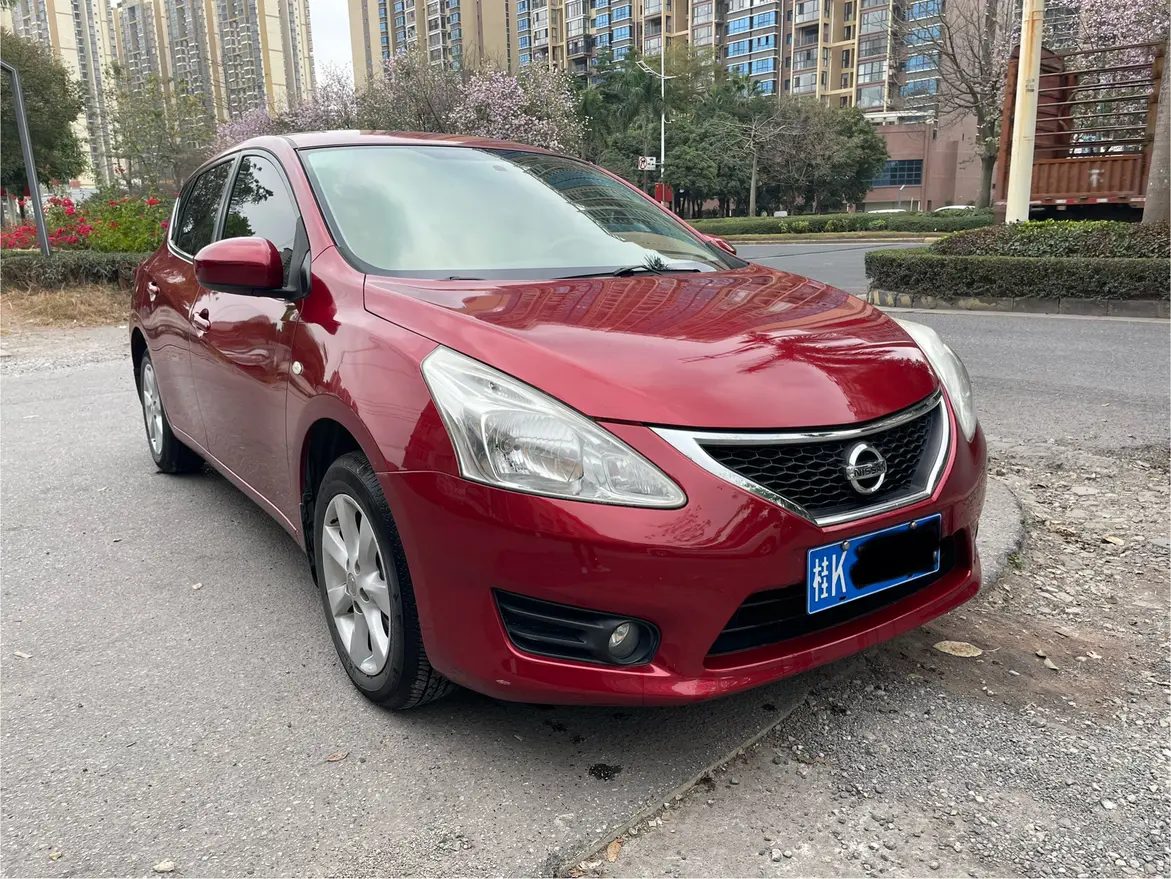 Nissan Tiida  из Китая