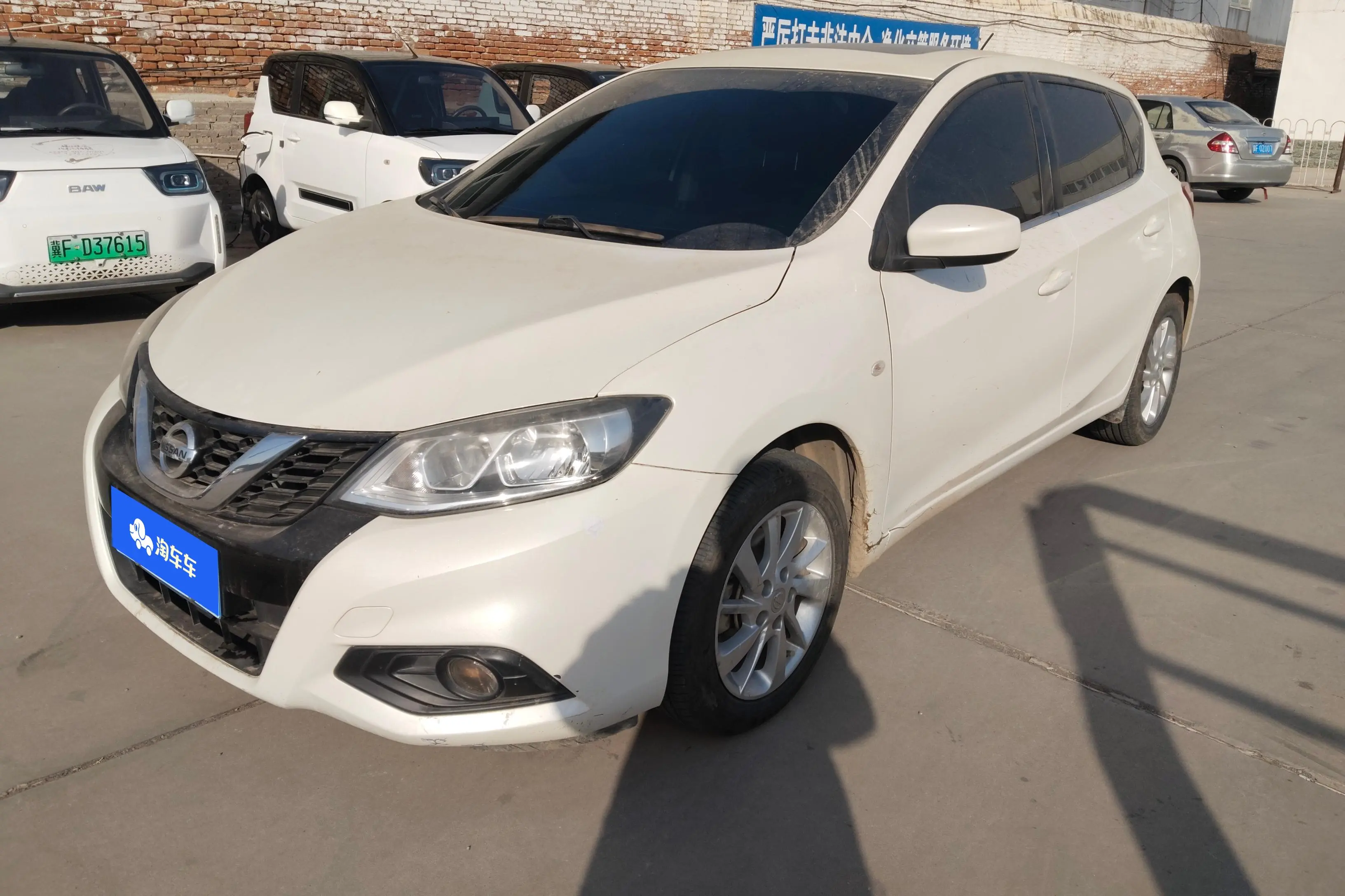 Nissan Tiida  из Китая