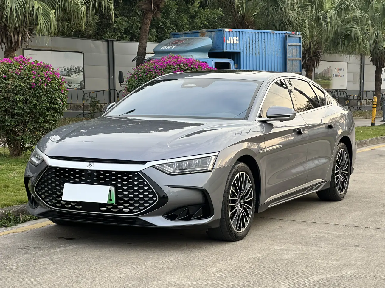 BYD HAN DM  из Китая