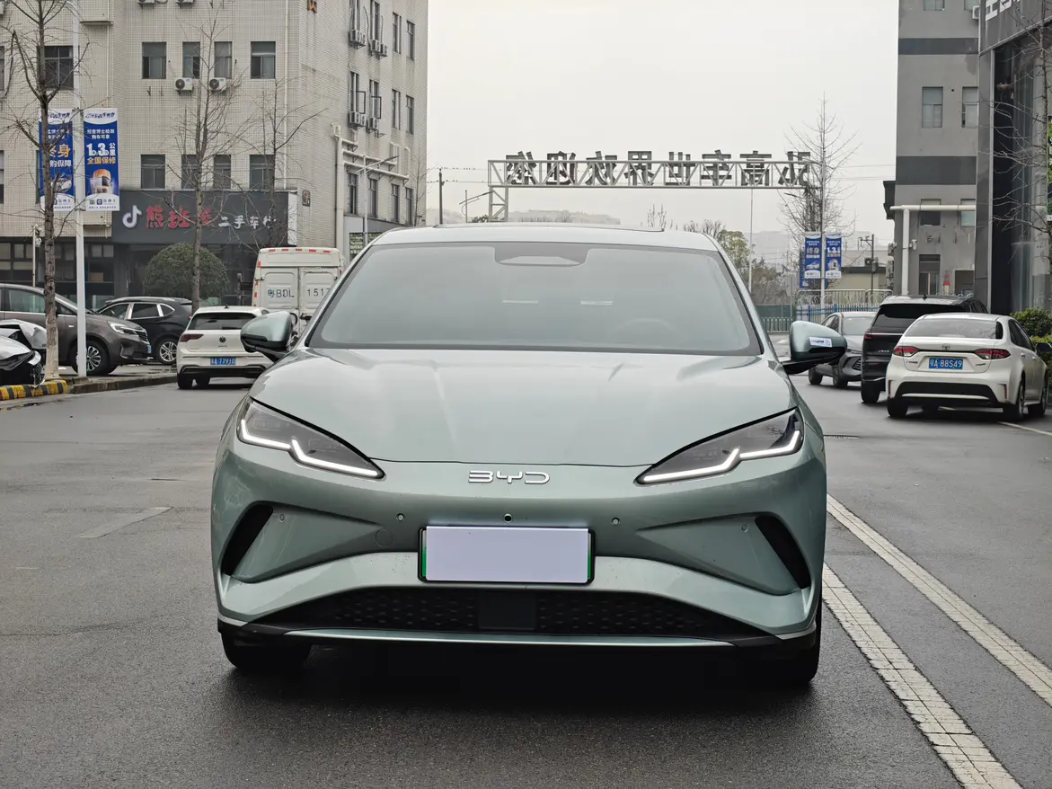 BYD Seal 06EV  из Китая