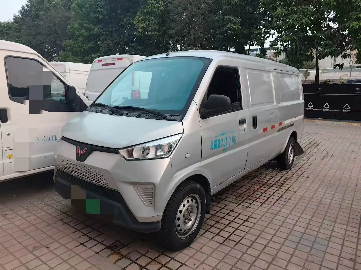 Wuling EV50  из Китая